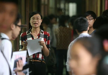 23 thí sinh, 4 cán bộ coi thi bị xử lý kỷ luật trong buổi thi Toán ảnh 1