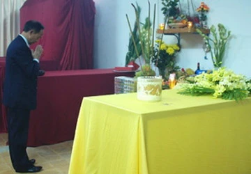 Tiết lộ việc “khâm liệm” nhà vua Lê Dụ Tông ảnh 1