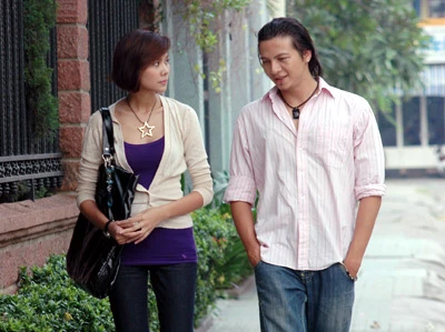 Hoàng Anh và Thanh Hằng trong một cảnh quay.