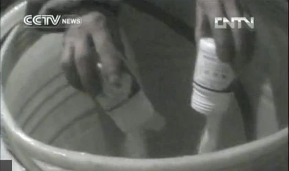 "Gà kháng sinh": Cơ quan chức năng im lặng! ảnh 1 "Gà kháng sinh": Cơ quan chức năng im lặng! ảnh 1