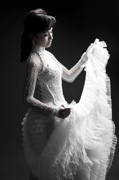 Miss Vietnam tại Australia làm duyên với áo dài ảnh 9