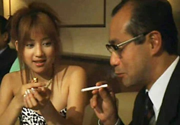 Bí ẩn thế giới tiếp viên nữ ở Nhật Bản ảnh 2