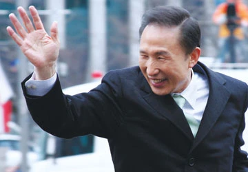 Không có gì là huyền thoại: Tuổi thơ cơ cực ảnh 1