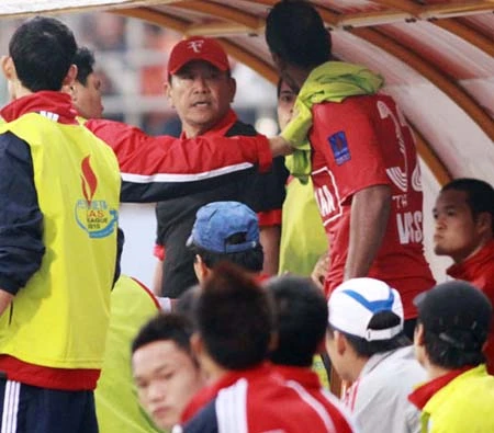 Ninh Bình thay HLV người Singapore ảnh 1