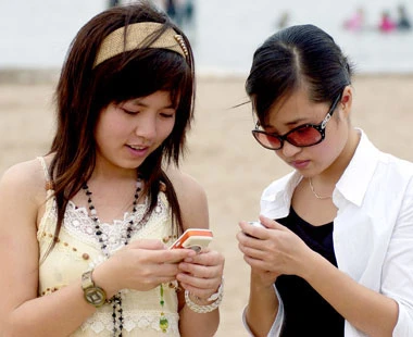 Nhà mạng chạy đua trước thời điểm xiết khuyến mãi ảnh 1