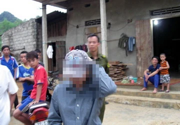 Cuộc tháo chạy của hai cô gái bị bắt nhốt trong căn nhà hoang ảnh 1