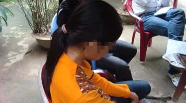 Băng nhóm tuổi teen gây hàng chục vụ hiếp dâm, cướp của ảnh 1