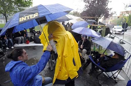 Mourinho bất ngờ tặng quà cho fan Inter ảnh 7