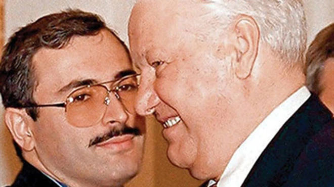 Các "bố già” Nga một thời lũng đoạn chính trường - Kỳ 2:“Câu lạc bộ Đồi Chim Sẻ” ảnh 1