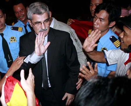 Thành Lương hạnh phúc trong tối nhận Quả bóng Vàng ảnh 2