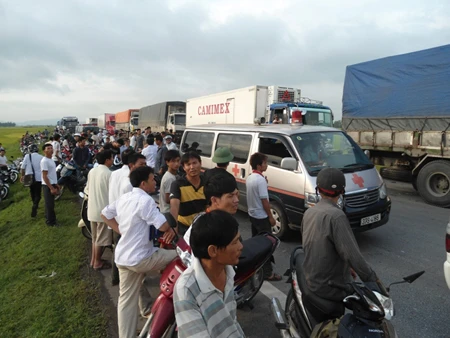 Hai trung úy hy sinh trên đường làm nhiệm vụ ảnh 5