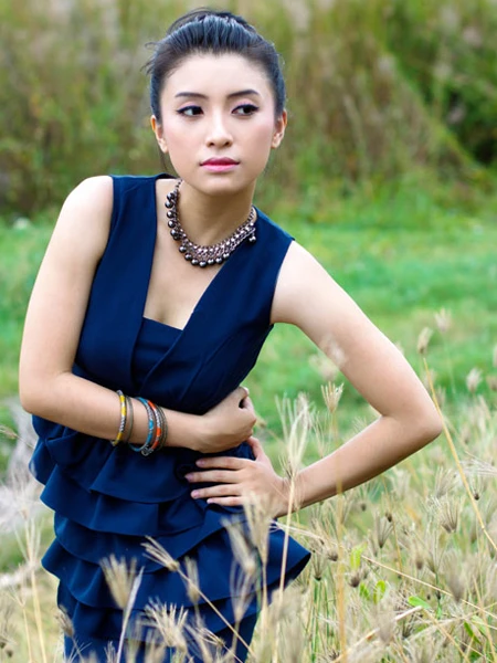 Ngẩn ngơ trước nhan sắc tươi trẻ của cô cháu gái Lam Trường ảnh 1