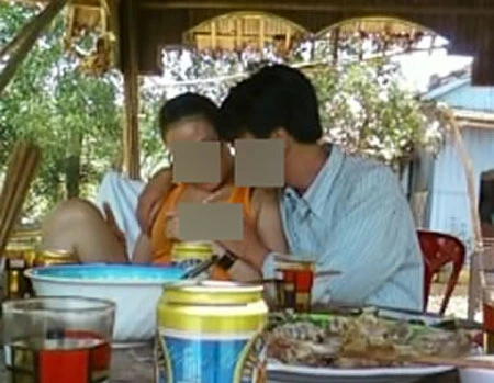 Dịch vụ 'tới Z' ở miền Trung ảnh 1 Dịch vụ 'tới Z' ở miền Trung ảnh 1