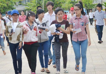 Chưa thể “khai tử” hệ tại chức ảnh 1