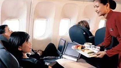 Vén màn tự sự tiếp viên hàng không Việt Nam ảnh 1