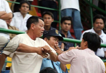 Buồn, vui với trái bóng ảnh 1