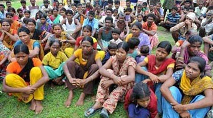 Xôn xao hàng ngàn phụ nữ bị dụ cắt bỏ tử cung ảnh 1