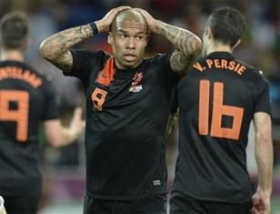 Nigel De Jong kiên quyết ở lại Man City ảnh 1