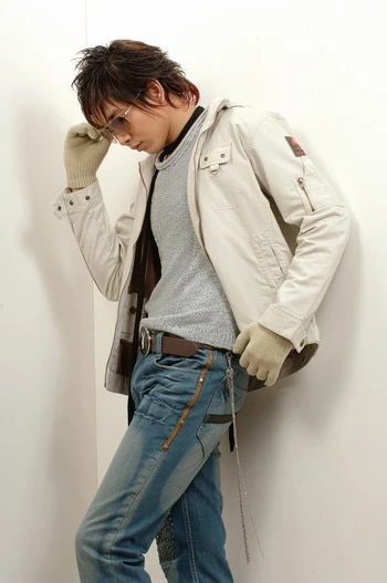 Tim nóng hổi với bài 8 vạn 6 ngàn 400 lần nhớ em.