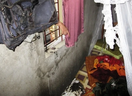 Phóng hỏa đốt nhà hàng xóm vì... đá bóng ảnh 1