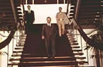 Những ngày cuối cùng của Nguyễn Văn Thiệu, Trần Thiệu Khiêm ở Sài Gòn ảnh 1