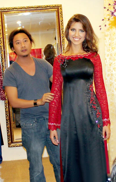 Đương kim Hoa hậu Nga đến Việt Nam ảnh 13