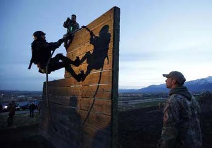 Đột nhập buổi huấn luyện của đội đặc nhiệm SWAT ảnh 1