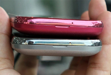 Ngắm Samsung Galaxy Y chính hãng màu hồng ảnh 16