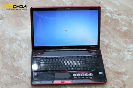 Toshiba Qosmio X500 giải trí mạnh mẽ ảnh 6
