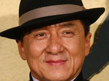 Thành Long làm người dân Hồng Kông giận dữ ảnh 1