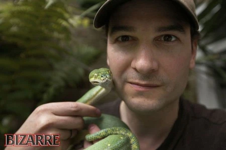 Người đàn ông “nghiện” tiêm nọc độc rắn vào người ảnh 6