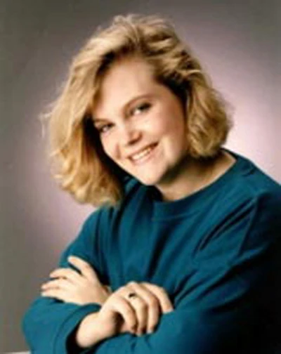 Cái chết của một cô gái trẻ vì đã biết quá nhiều ảnh 1