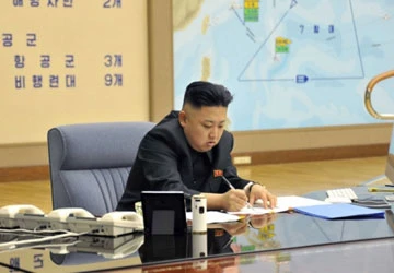 Kim Jong-un chỉ thị chuẩn bị tấn công Mỹ ảnh 1