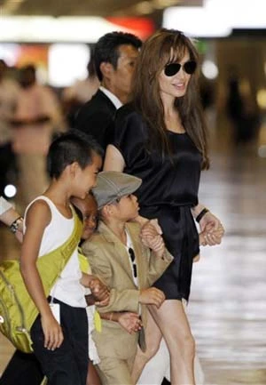 Pax Thien mặc theo phong cách Brad Pitt ảnh 7