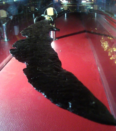 Bí ẩn đại long đao 500 tuổi của vua Mạc ở Hải Phòng ảnh 3