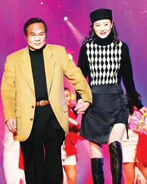 Làng giải trí thế giới 2011: Người nổi tiếng và chuyện tai tiếng ảnh 1