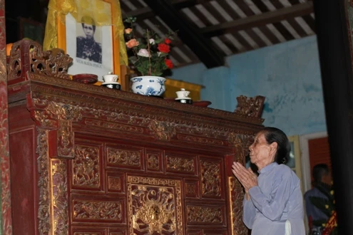 Người lo hương khói 5 vua triều Nguyễn ảnh 2