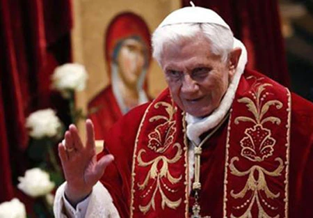 Giáo hoàng Benedict XVI đột ngột từ nhiệm ảnh 1