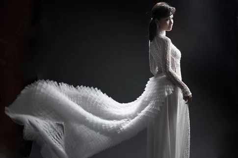 Miss Vietnam tại Australia làm duyên với áo dài ảnh 8