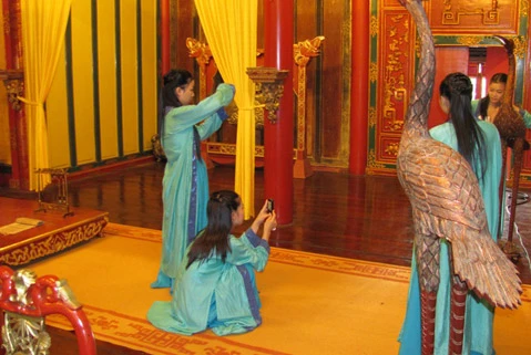 Nơi thờ vua Nguyễn thành trường quay phim Trần Thủ Độ! ảnh 5