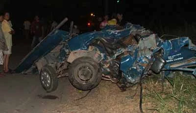 Kinh hoàng xe lửa tông sáu ôtô, ít nhất hai người chết, 26 người bị thương ảnh 9