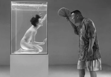 Người mẫu Trung Quốc tự nhận 'sống không bằng gái gọi' ảnh 1