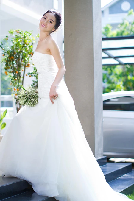 Phan Thị Lý bất ngờ lên xe hoa ảnh 11