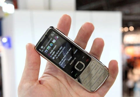 "Người mẫu" Nokia 6700 Classic ảnh 6