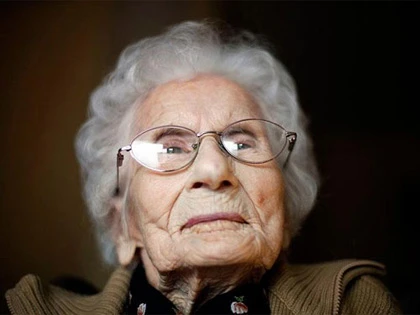 Người già nhất thế giới qua đời ảnh 1