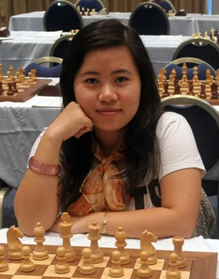 Nữ kiện tướng quốc tế tuổi 18 chơi cờ nuôi gia đình ảnh 2