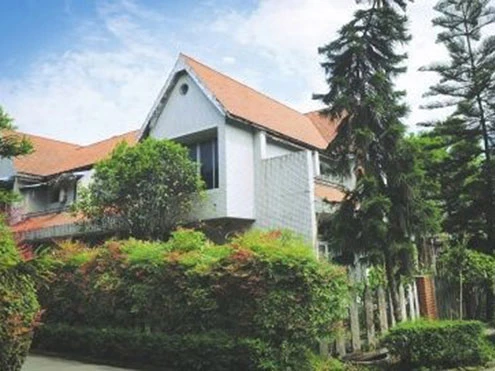 Củng Lợi nợ phí bảo dưỡng biệt thự ảnh 2