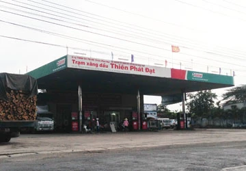 Những “cây xăng quyền lực” trên quốc lộ 20 - Bài 3: Quy luật nộp “sưu” hằng tháng ảnh 1