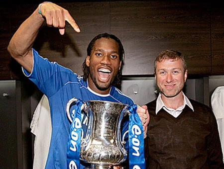 Một MU… con nợ và một MU thành công ảnh 3