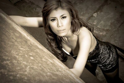 Uyên Trang trở lại nóng bỏng ảnh 7